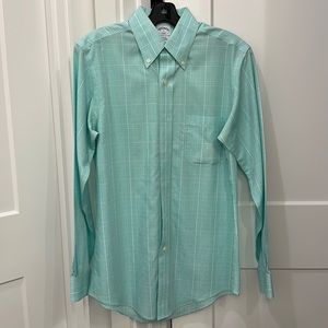 Brooks Brothers slim fit non-iron button down size S